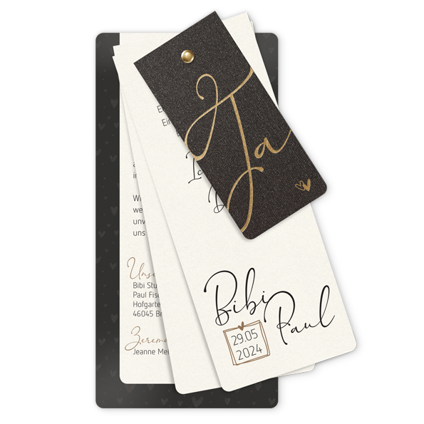 Hochzeitseinladungen mit Blumenkranz